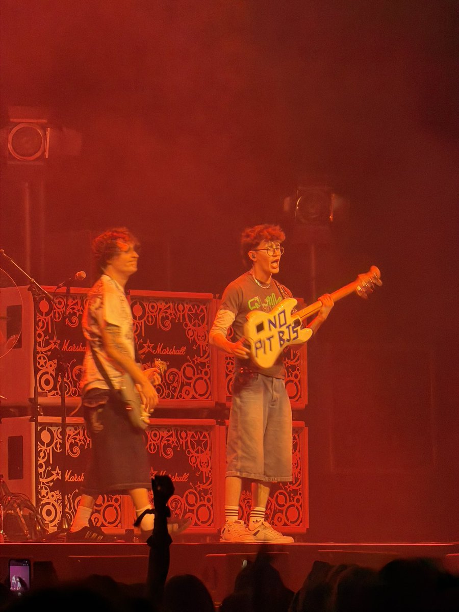 megs ✨ tweet media