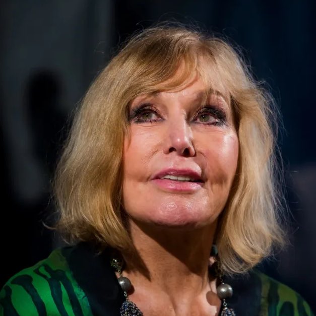 Pop Crave tweet media