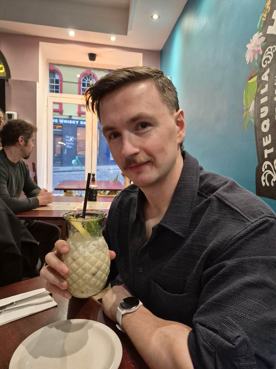 Reisshub tweet media