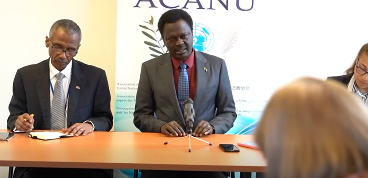 SudanTribune_EN's tweet image. Darfur Governor Minni Minawi has called on the UN to replace the Adre border crossing, alleging the RSF and UAE are using the humanitarian route for military purposes. He also urged the ICRC to access RSF-run prisons amid reports of torture and starvation. #Sudan #Darfur #Geneva