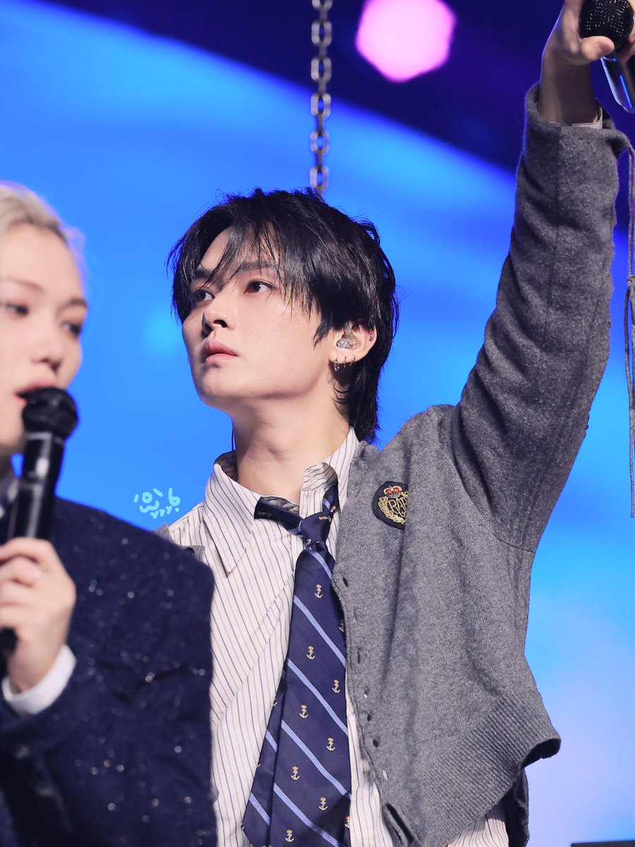 애리애리🐰 tweet media