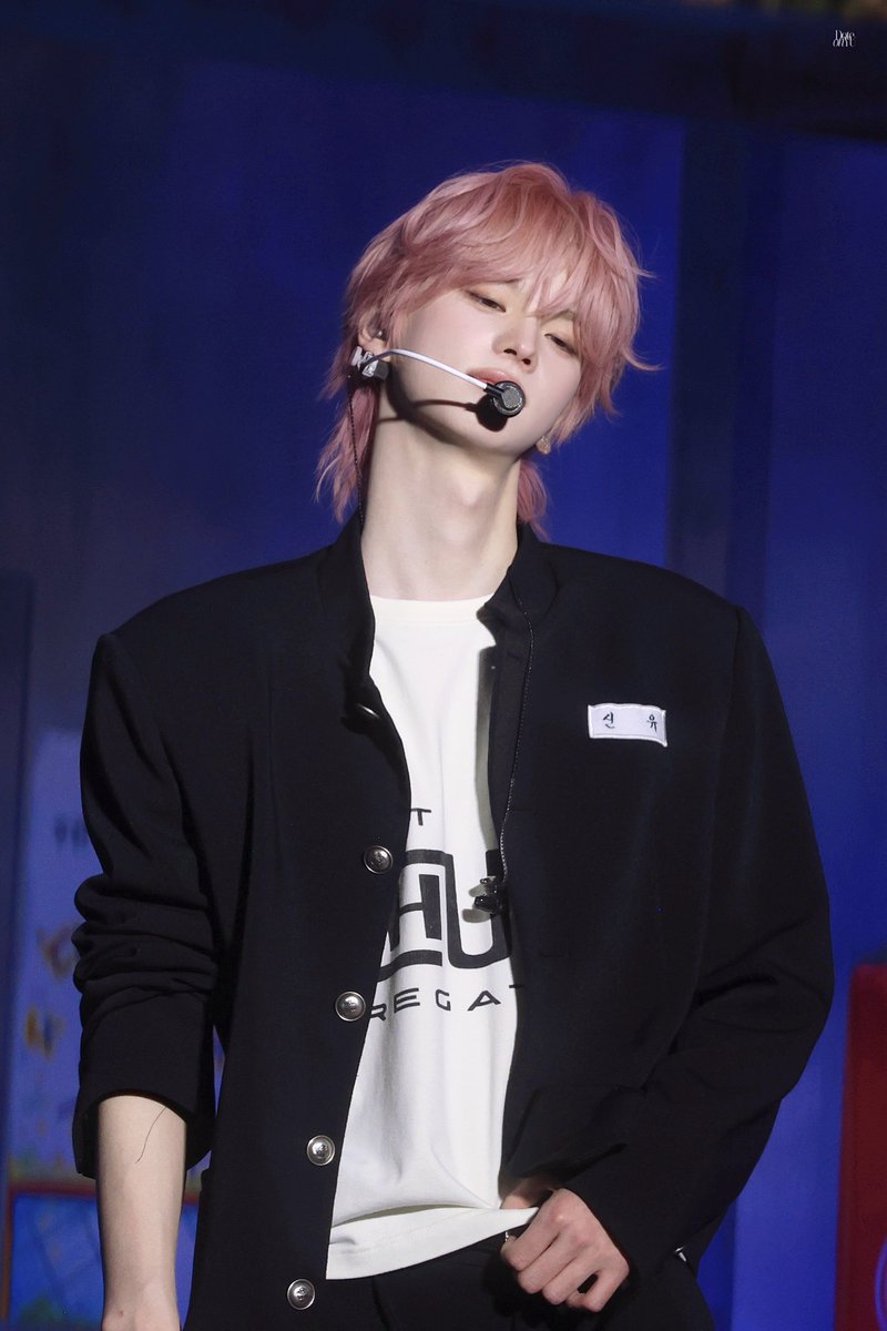 𝐷𝑜𝑡𝑒𝑜𝑛𝑌𝑈 tweet media