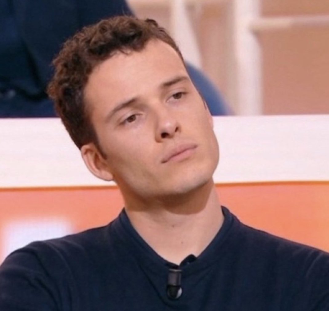 veve gatto nero 17 🐈⬛ tweet media