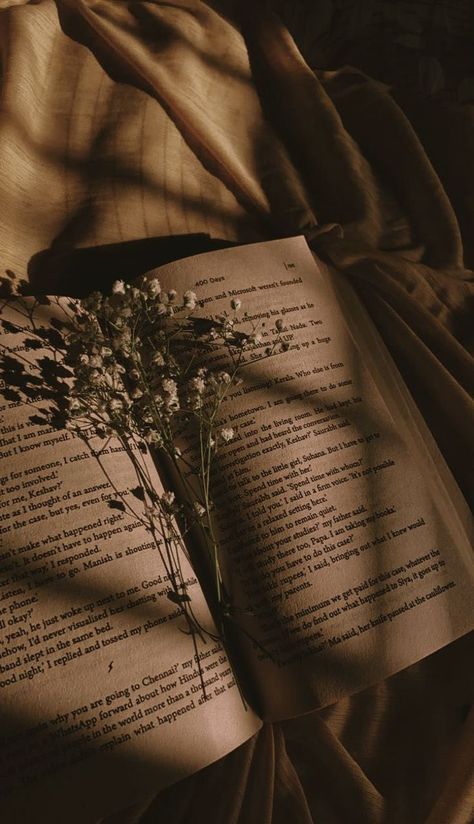 lumityween's tweet photo. how does Pinterest see you?

♰ vampire 
♰ books 
♰ eyes 
♰ skull https://t.co/rOQHn4whyZ