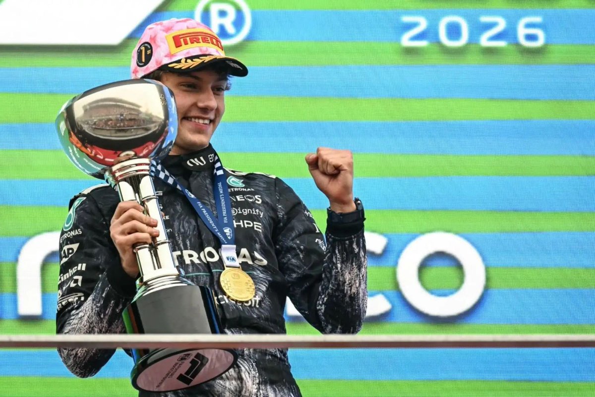 AutosyMas's tweet image. Victoria de Andrea Kimi Antonelli en Suzuka Circuit tras un Safety Car clave. Lidera el campeonato y marca historia como el más joven al frente de la Fórmula 1. Persisten dudas sobre la seguridad de los autos 2026.
#F1 #Suzuka #Antonelli #GPJapón