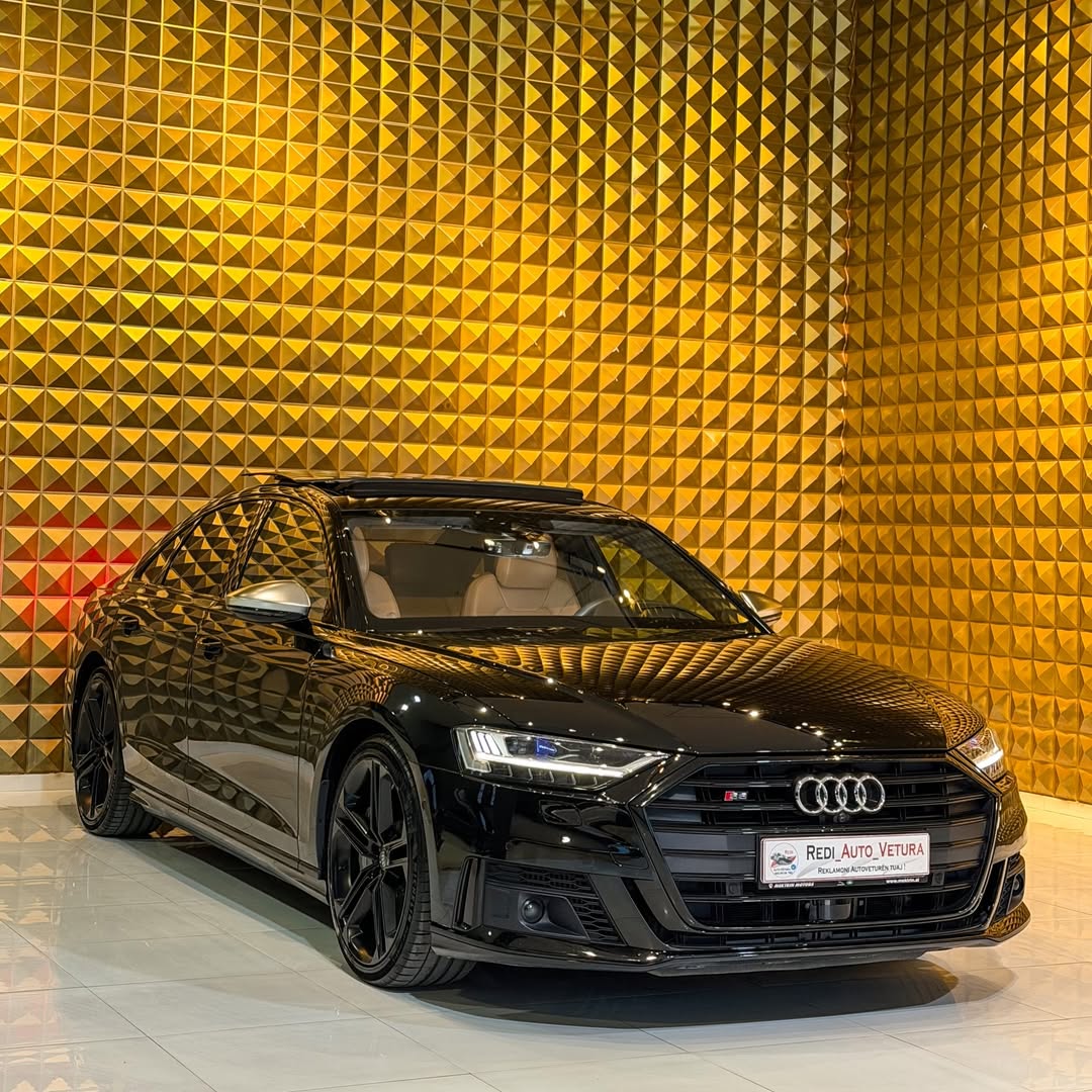 nocarcontext's tweet image. Audi S8 🖤🖤