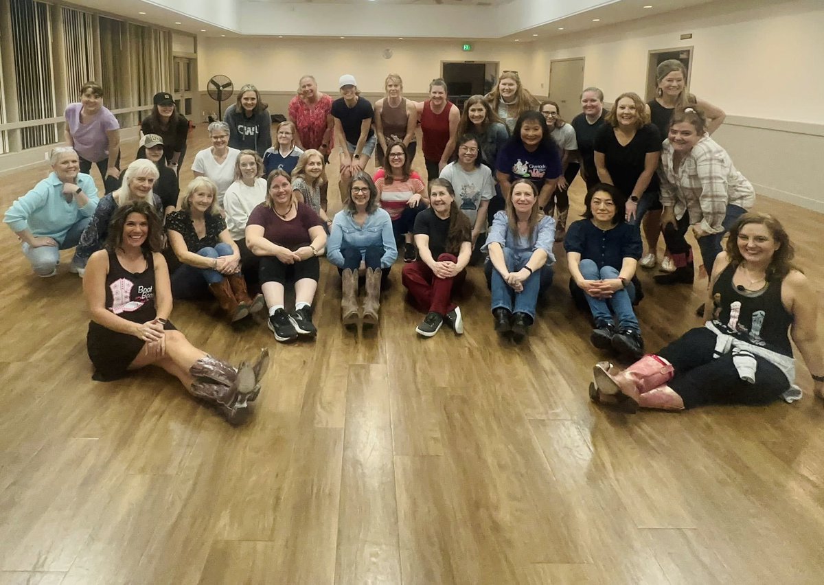 Boot Boogie Babes tweet media