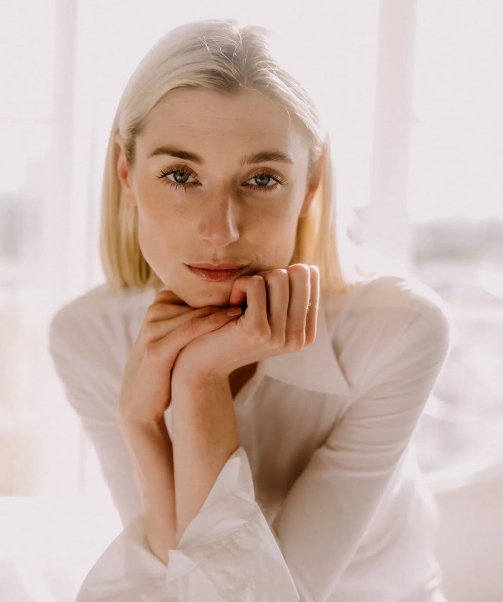 best of elizabeth debicki tweet media