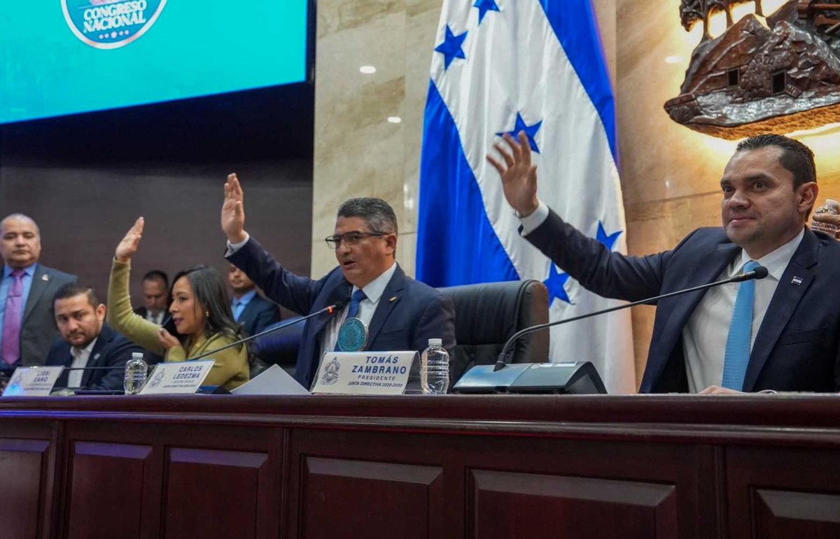 Tgustahn tweet media