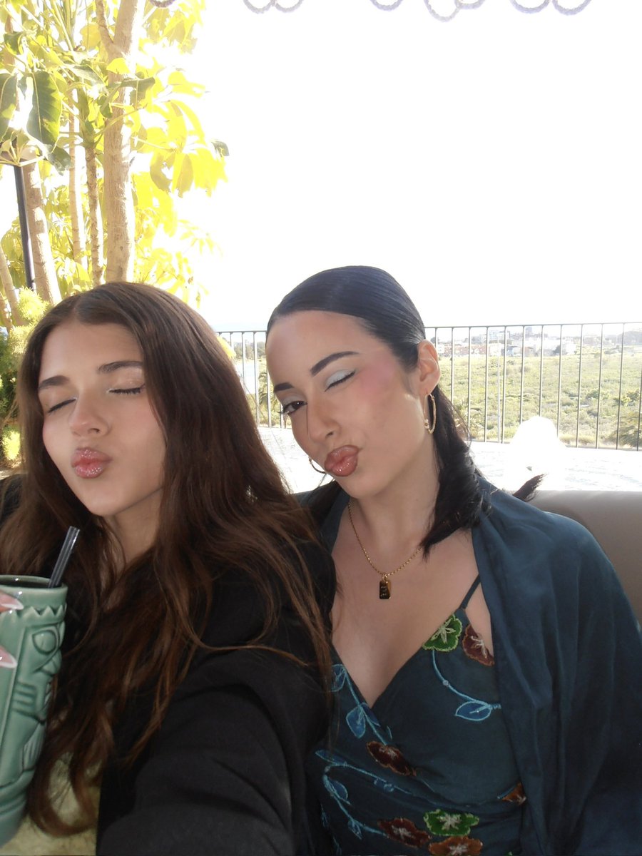 rosa gomez tweet media