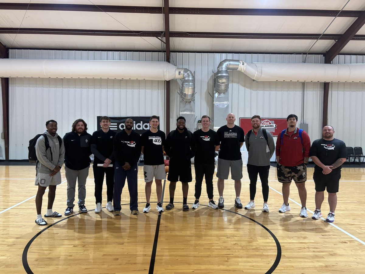 We were glad to have such a great turnout last night on the sidelines. Thankful for both the college coaches in attendance as well as our staff that represented us well all night!

<a href="/USAOmbb/">USAO Basketball</a> <a href="/SCU_HOOPS/">SCU HOOPS</a> <a href="/CUAggiesmbb/">Cameron Men’s Basketball</a> <a href="/RandallMBB/">RandallMBB</a> <a href="/MACUMBB/">MACU Basketball</a> <a href="/OCUmbball/">OCU Men's Basketball</a> <a href="/GoSoutheastern/">Southeastern Athletics</a> <a href="/RedlandsCC_MBB/">Redlands Cougars MBB</a>