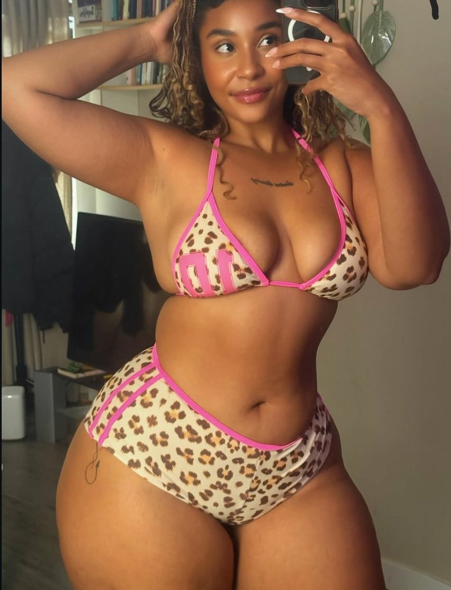 carly_macy tweet media