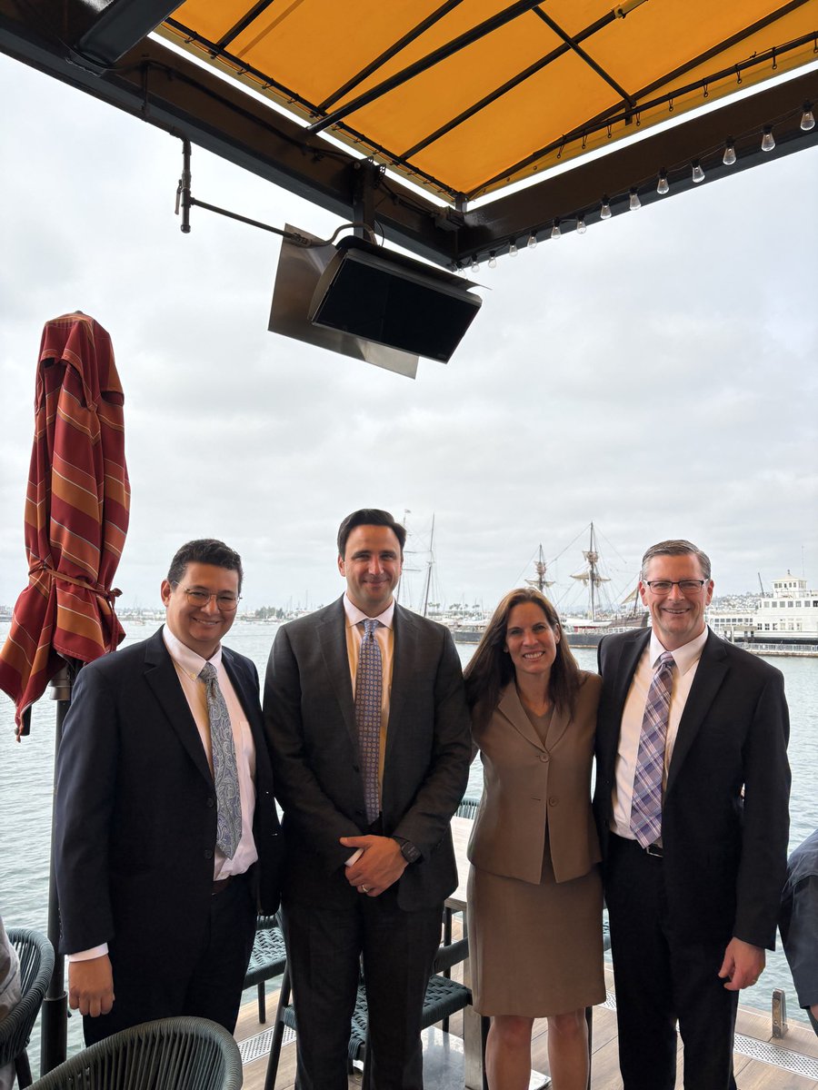 Erin Friday, Esq. tweet media