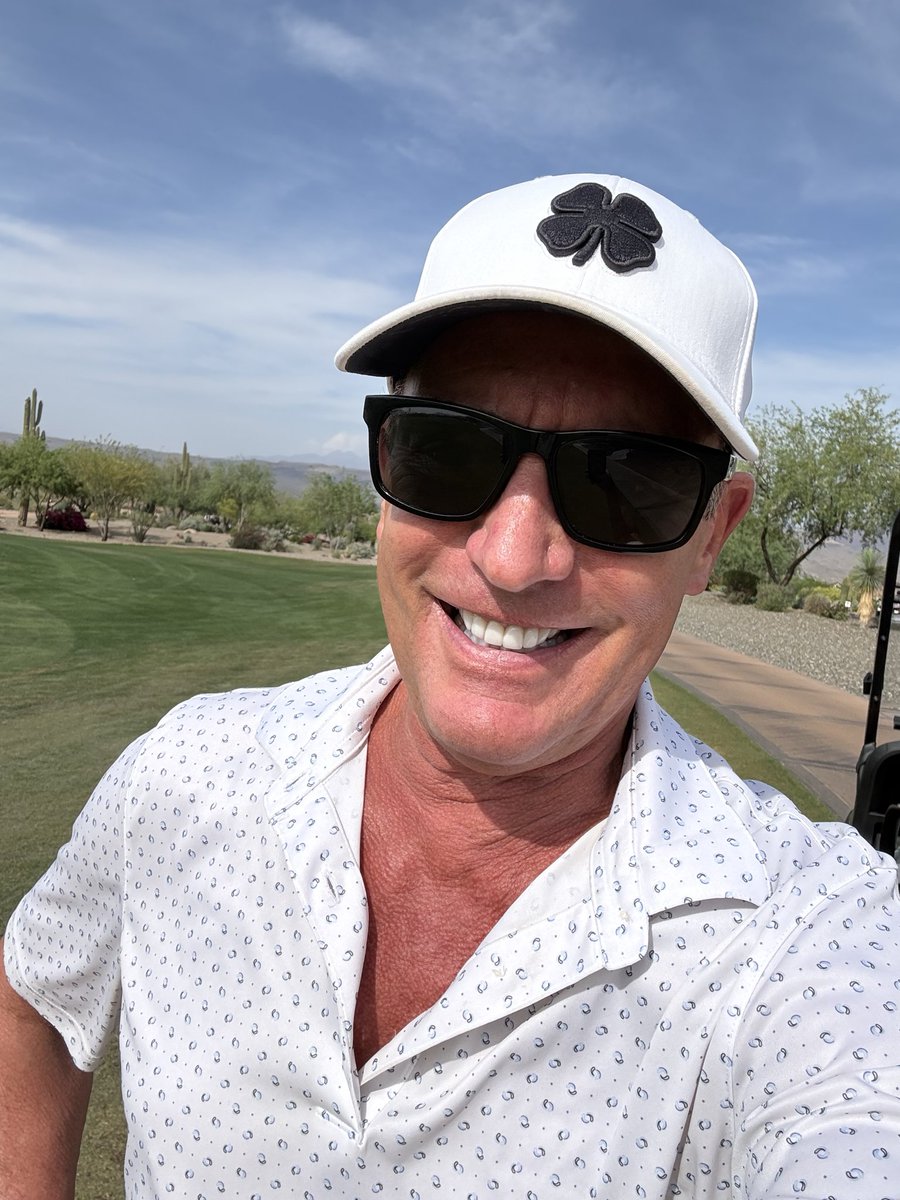 SteveGutzler's tweet image. Quick nine holes this afternoon ~ beautiful day ⛳️ When in doubt play golf! 
#GolfLife #Monday