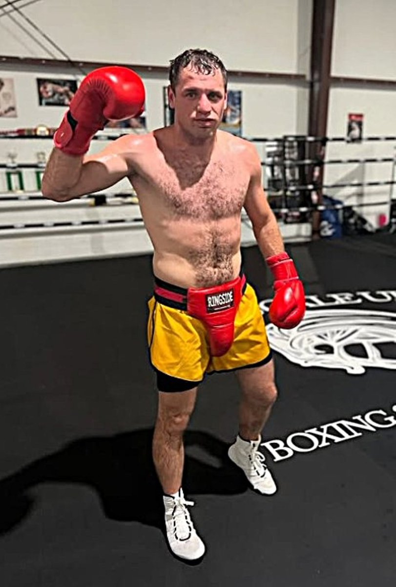 Gsoboxerfan tweet media