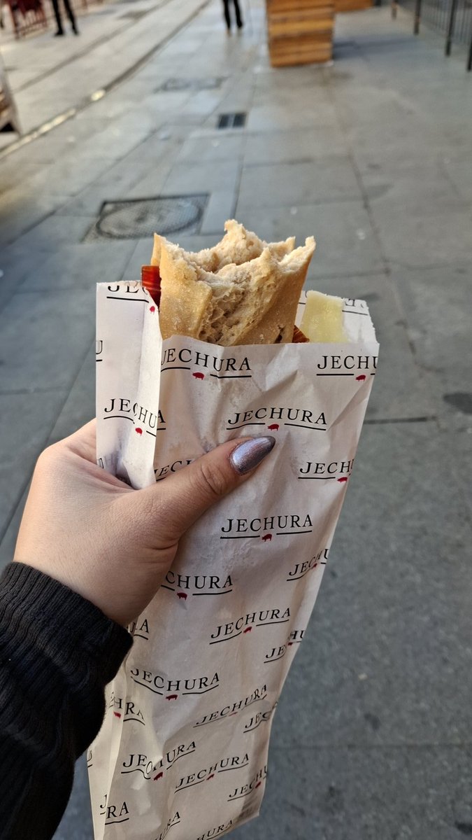 Axily, Fossile tweet media