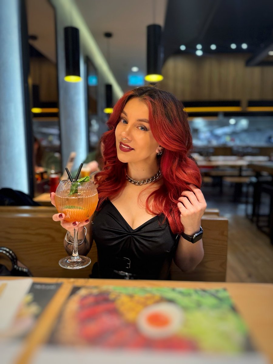 Miss.Viktoria.Quinn tweet media