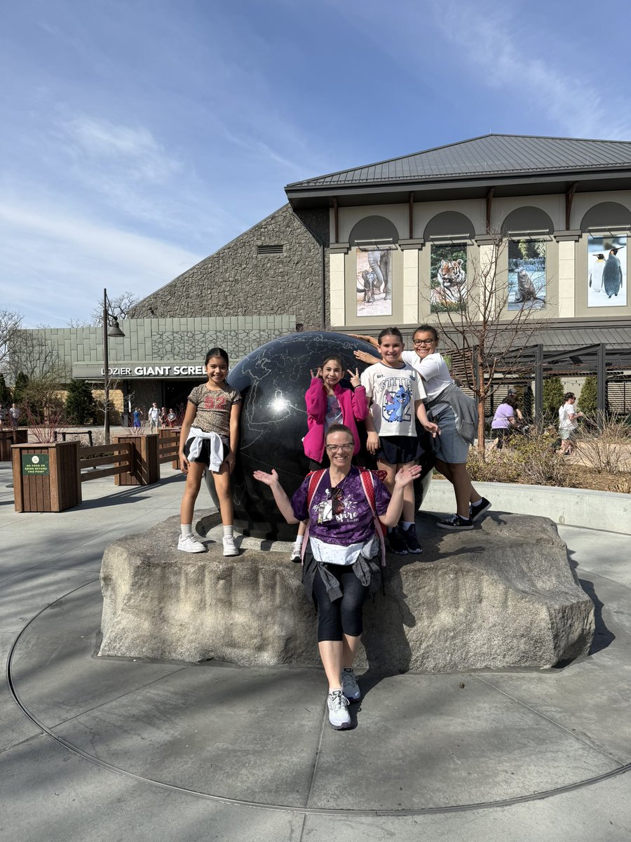 MrsSealsTweets tweet media