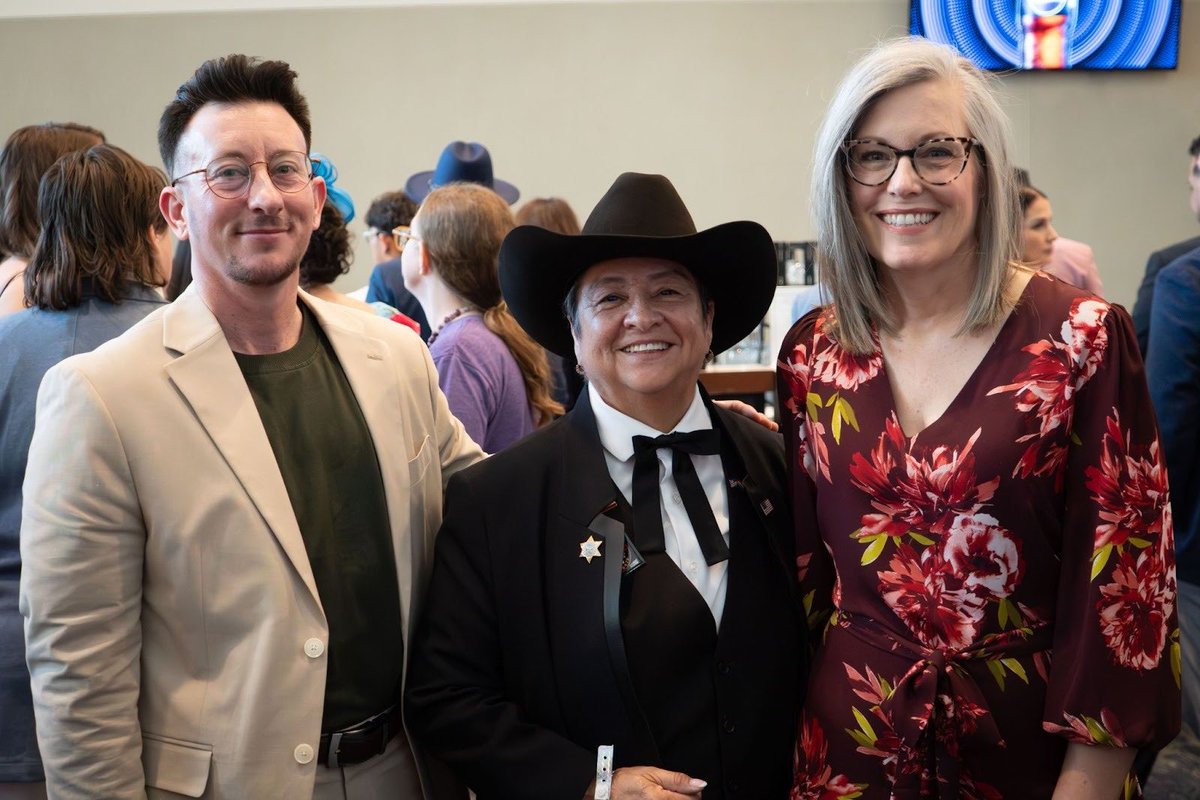 Governor Katie Hobbs tweet media