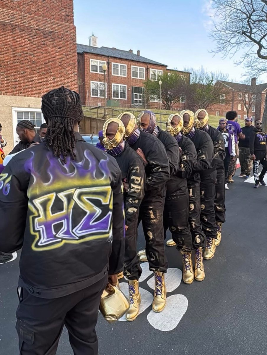 Mic Feel tweet media