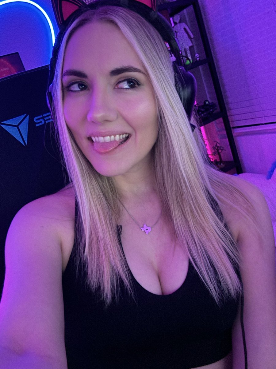 1S BlondeAllDay tweet media