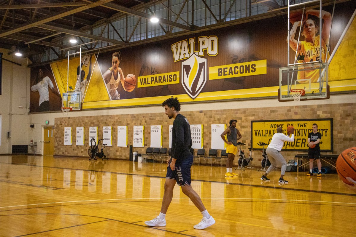 Valpo Basketball tweet media
