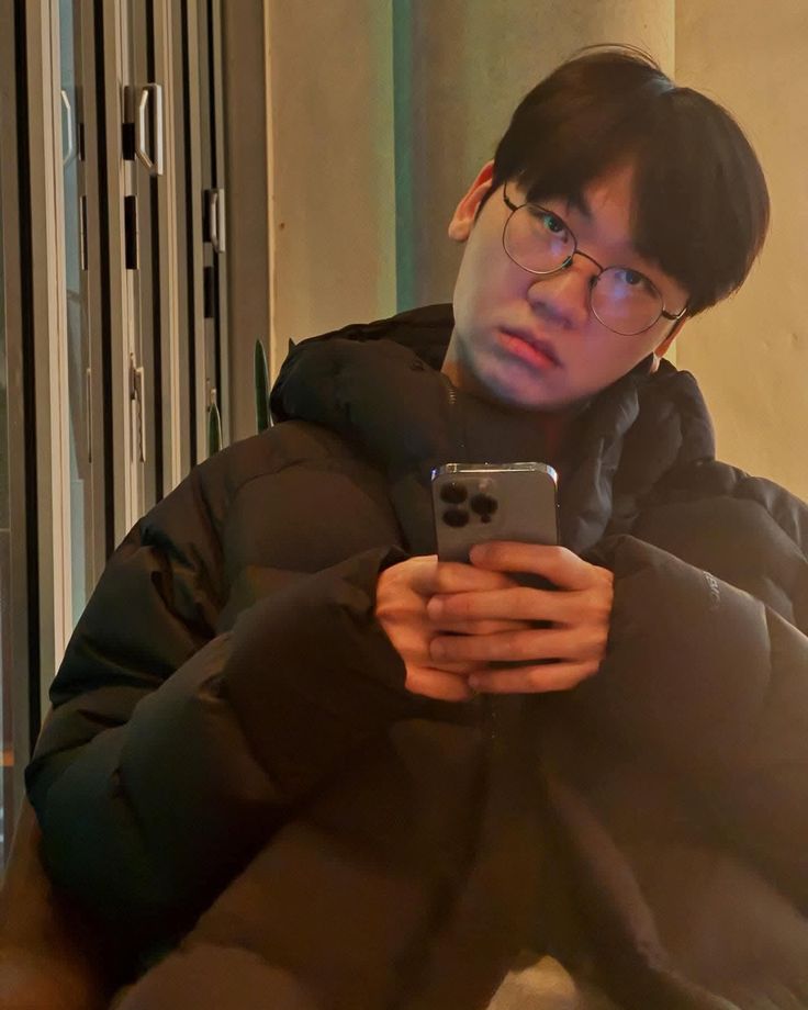 ilovefaker tweet media