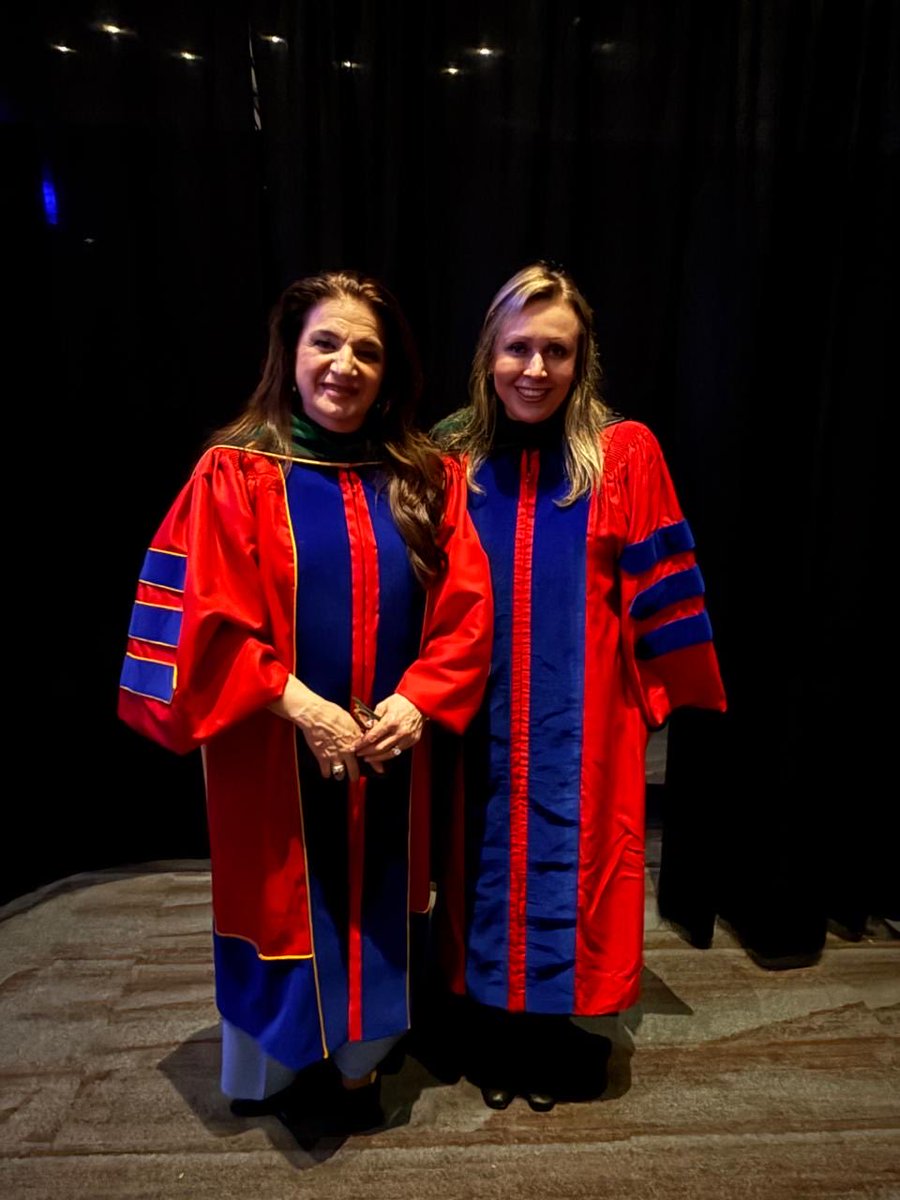 clara saldarriaga tweet media