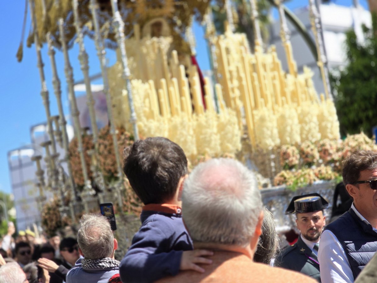 Alex González tweet media