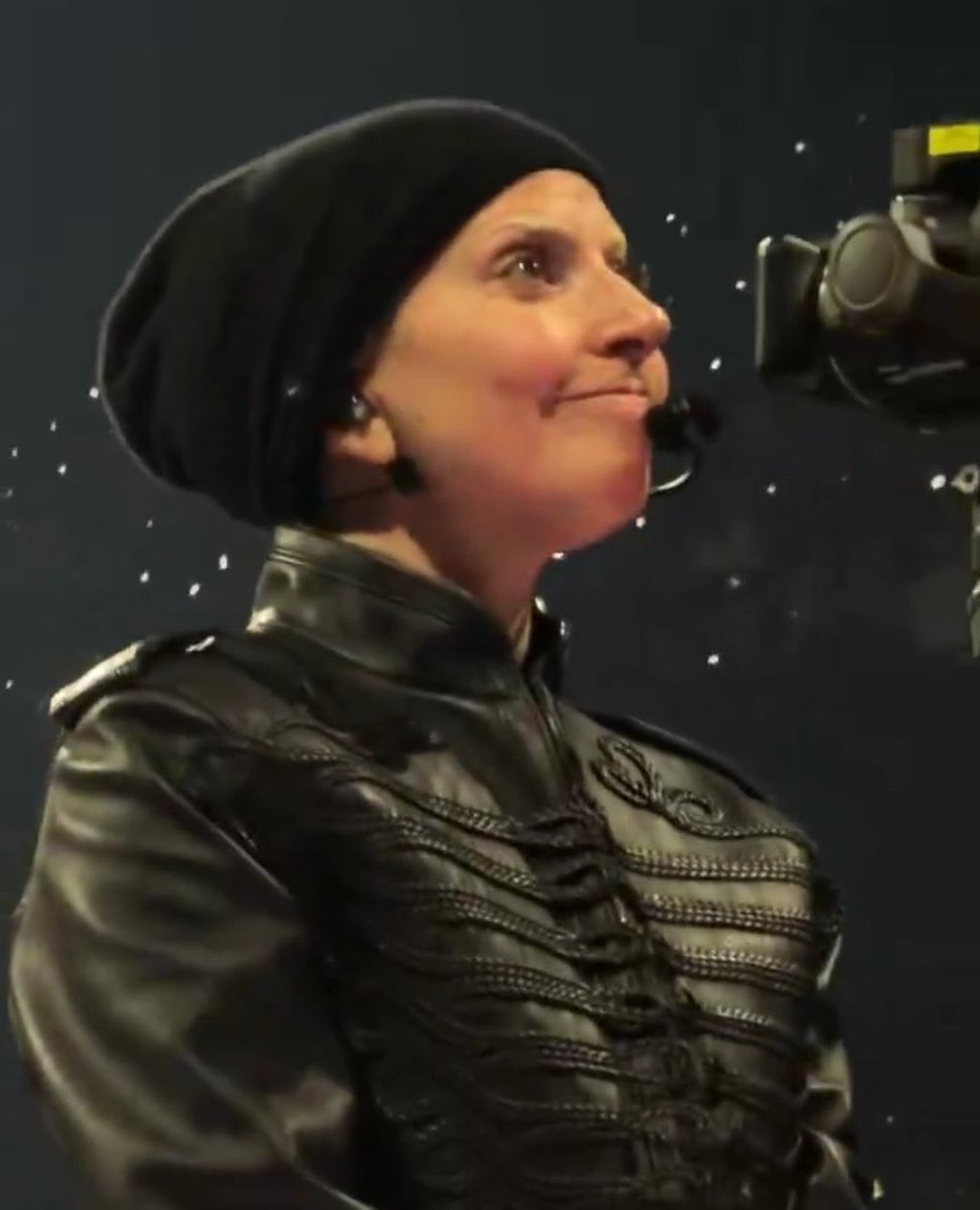 Ɐmanda 💫 ariana 6/6 tweet media