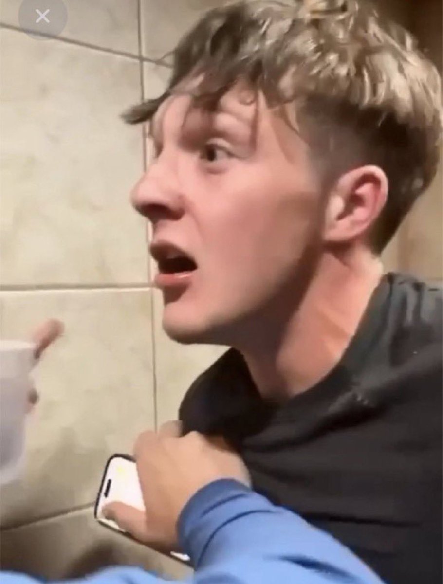 Flory Bazongas tweet media