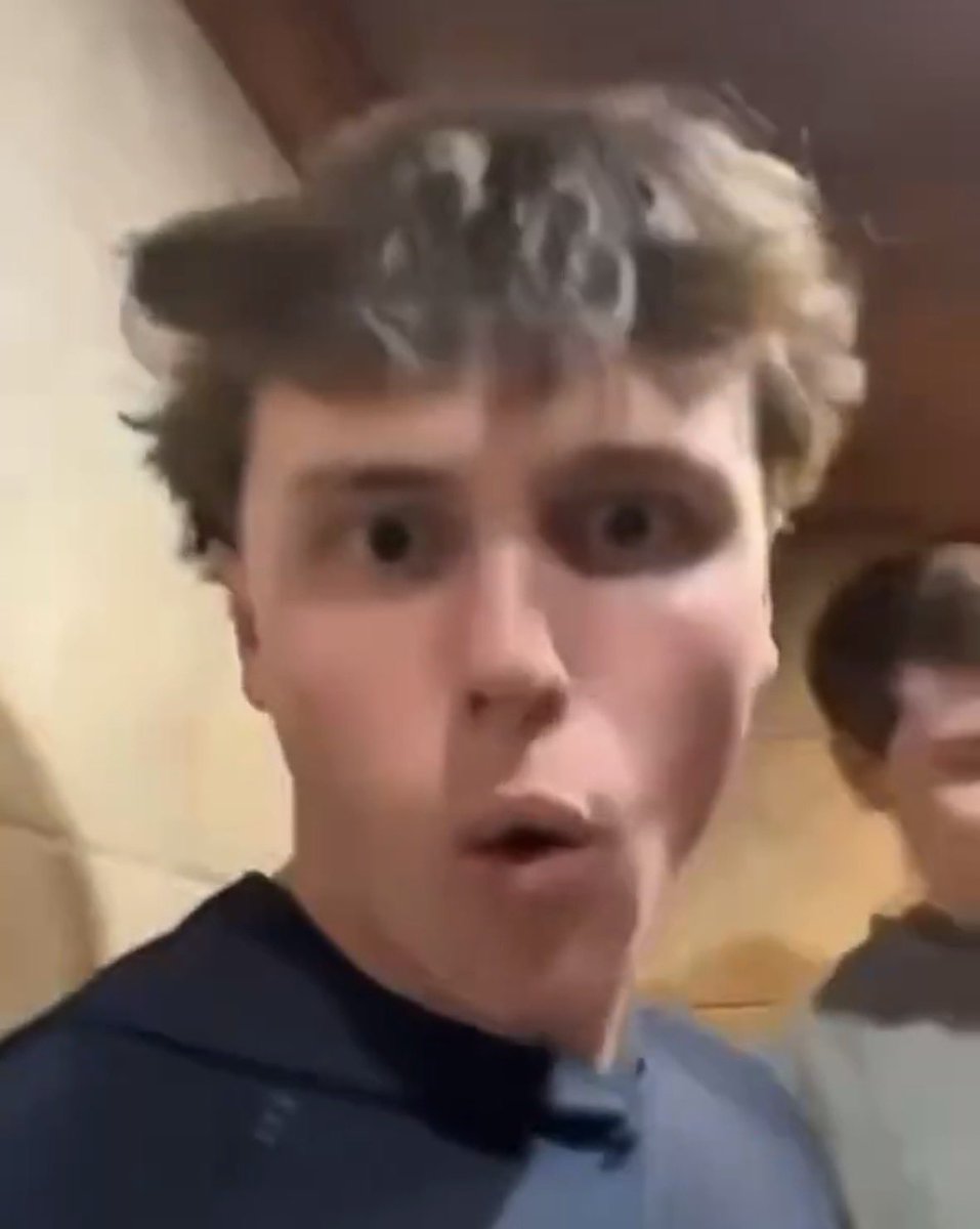 Flory Bazongas tweet media