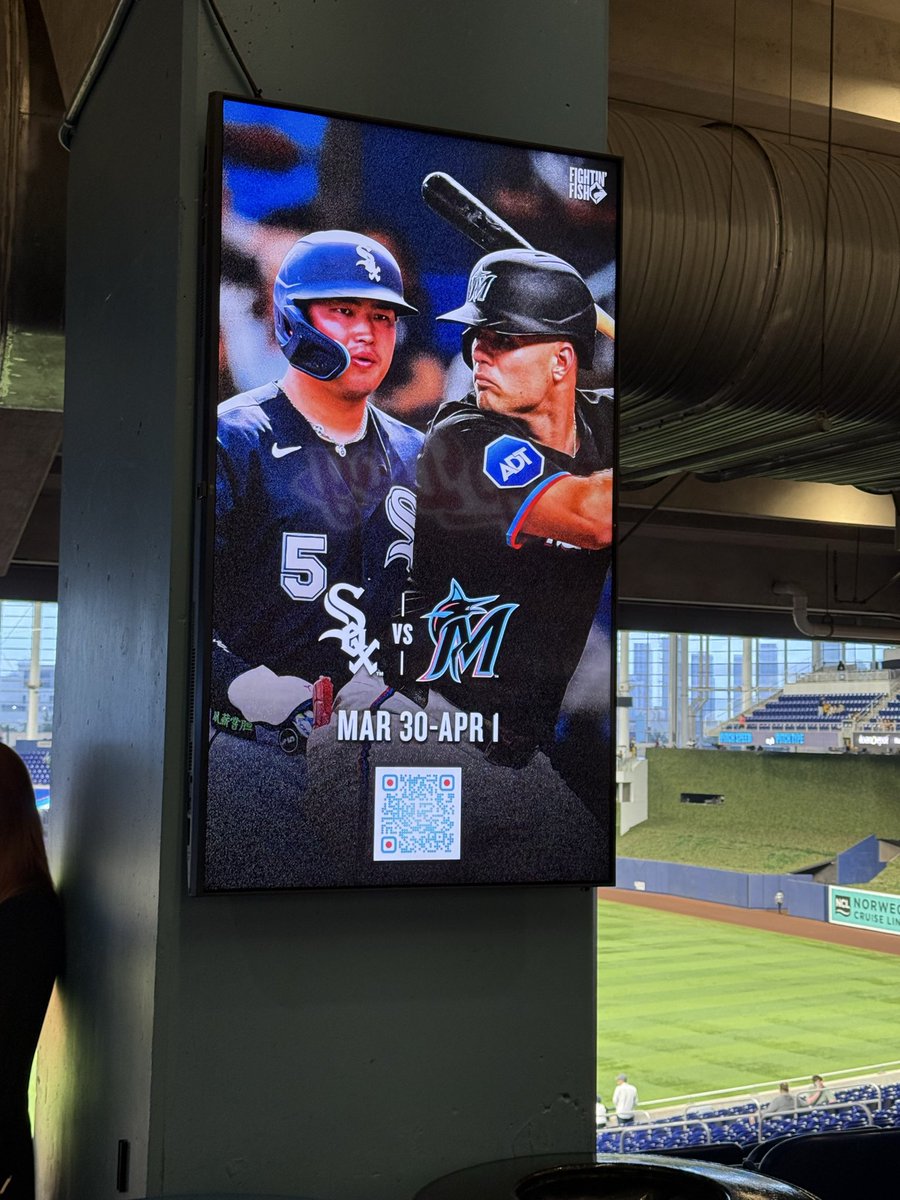 Kelly McCarthy tweet media