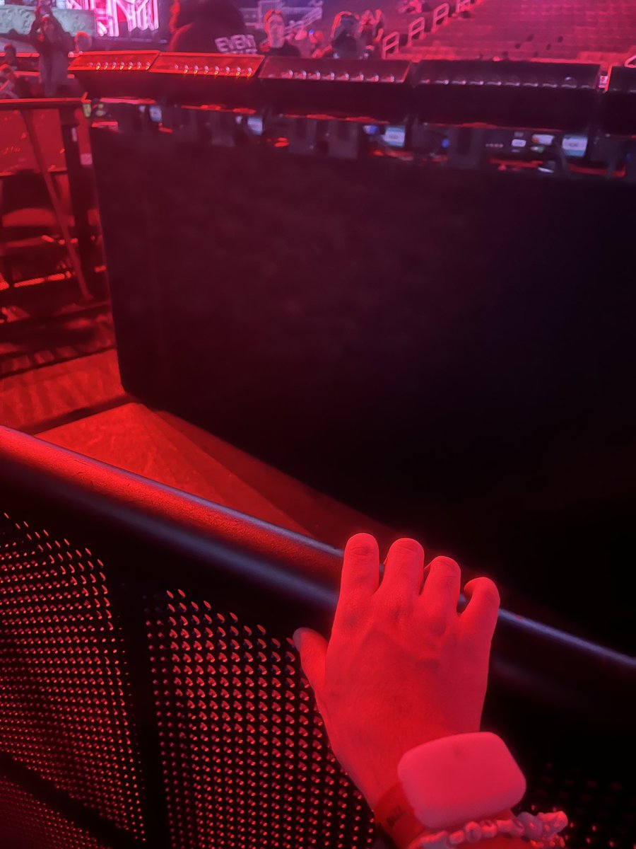 jc 🖤 | MAYHEM BALL BOSTON tweet media