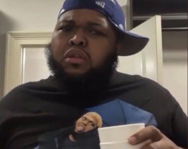 𝐀𝐃. tweet media