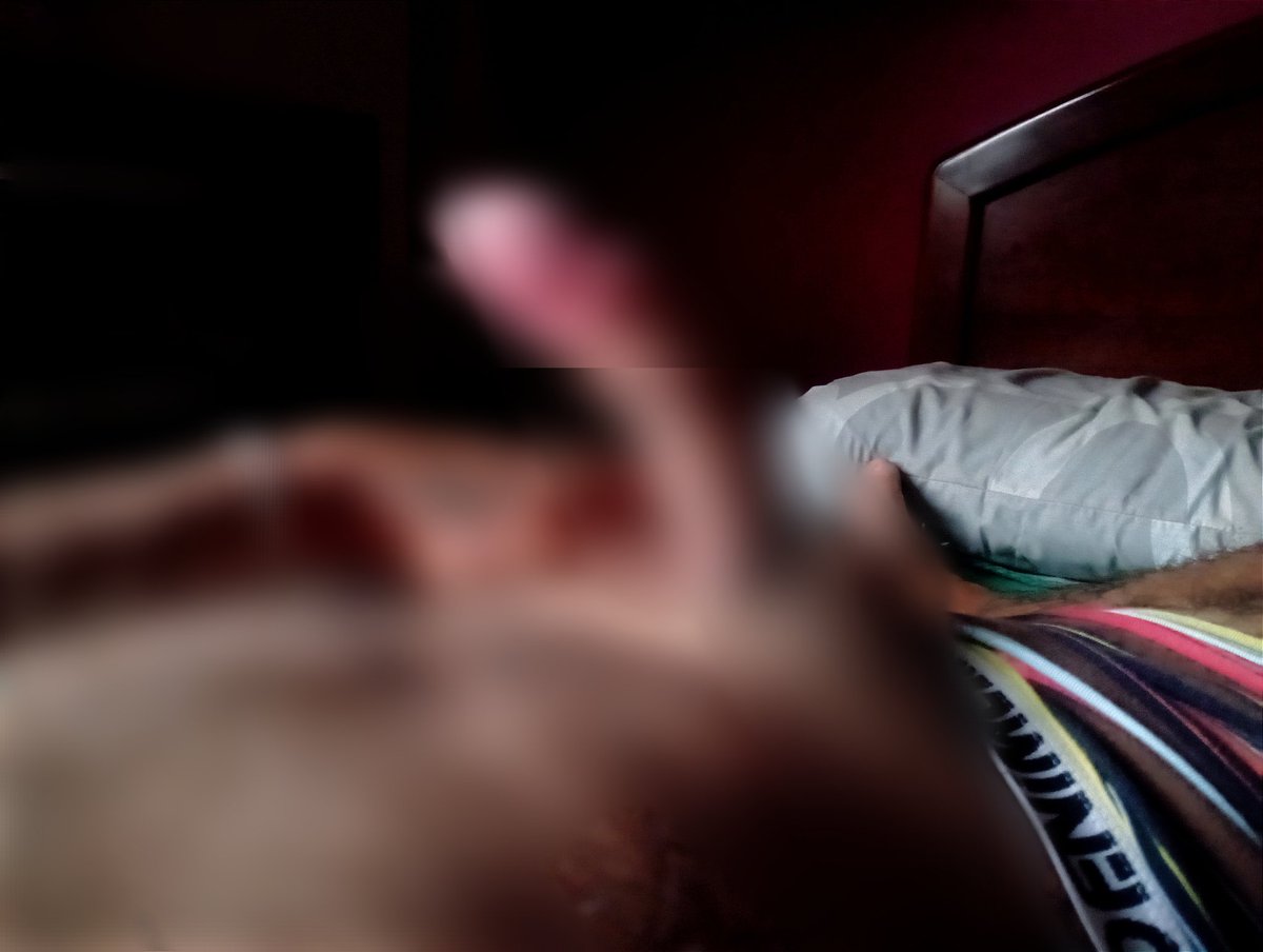 Rod latín hairy tweet media