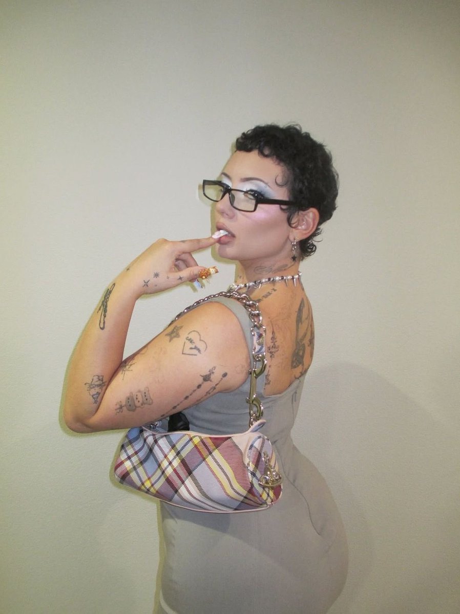 𝓔𝓵𝓵𝓲𝓮 𝓸𝓯 𝓼𝓱𝓮𝓭𝓽𝔀𝓽𓃲 tweet media