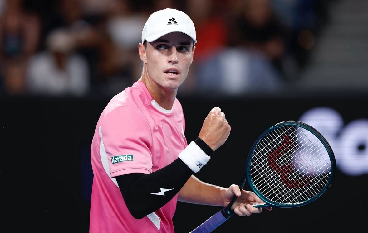 Tennis Masterr tweet media