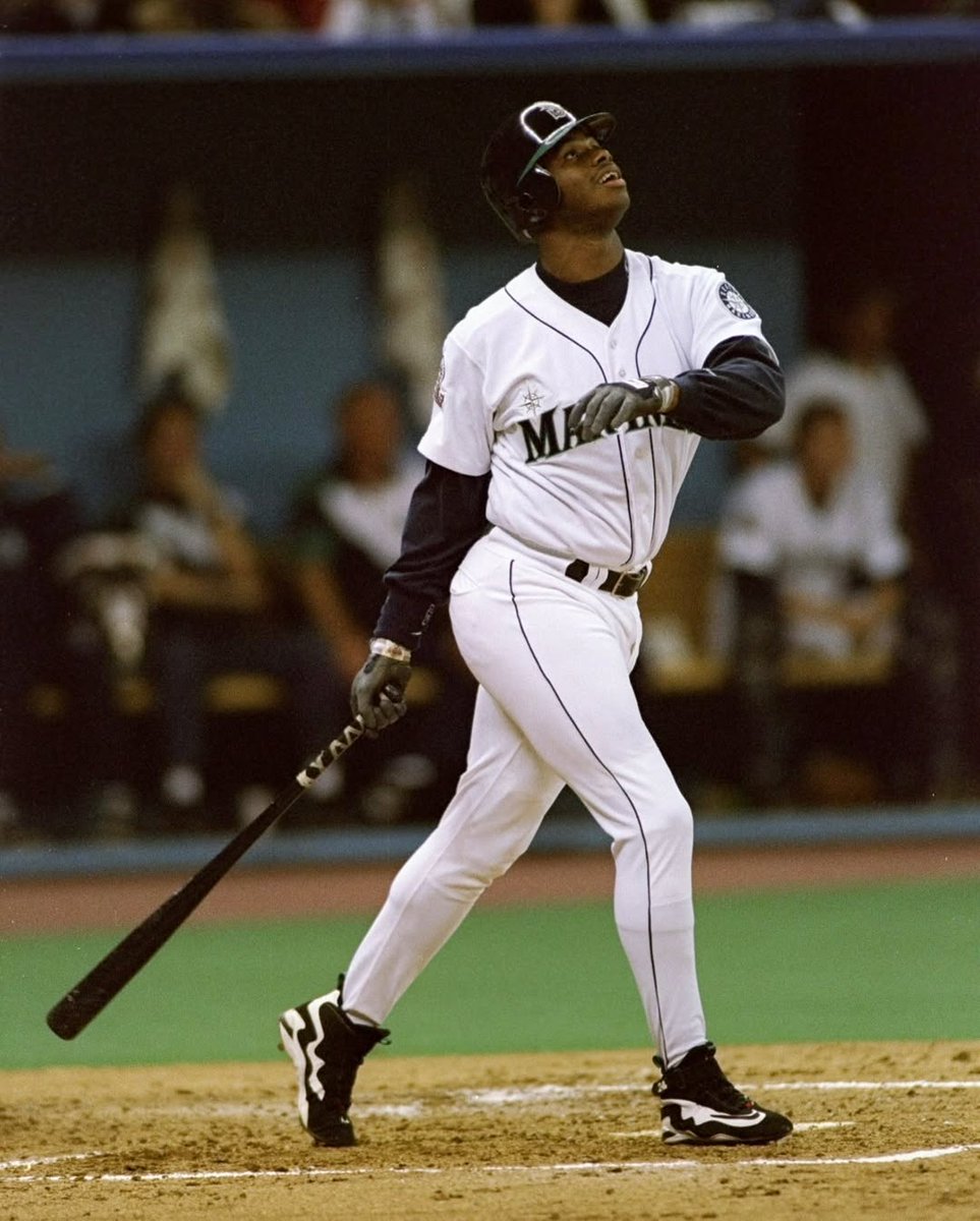 House of Heat° tweet media