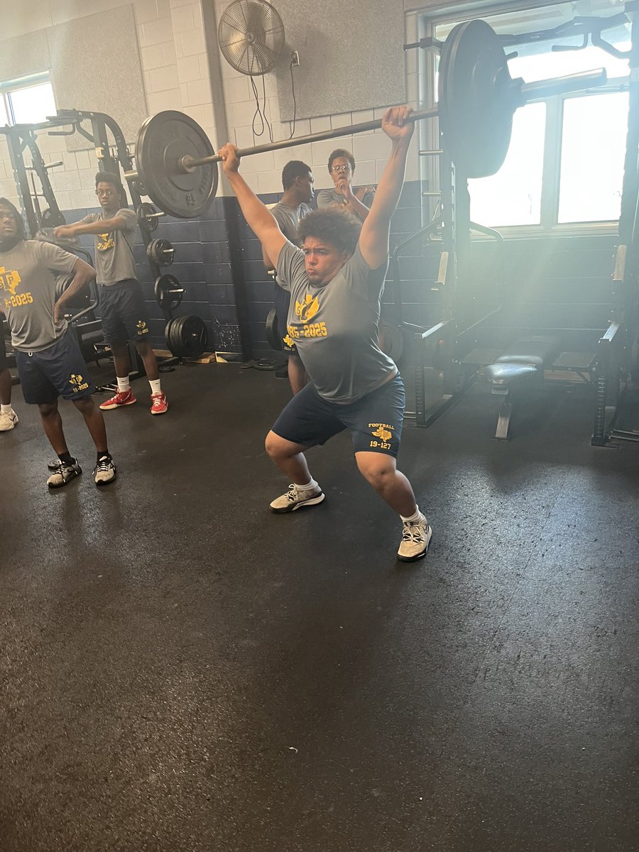 Coach Pleasant tweet media