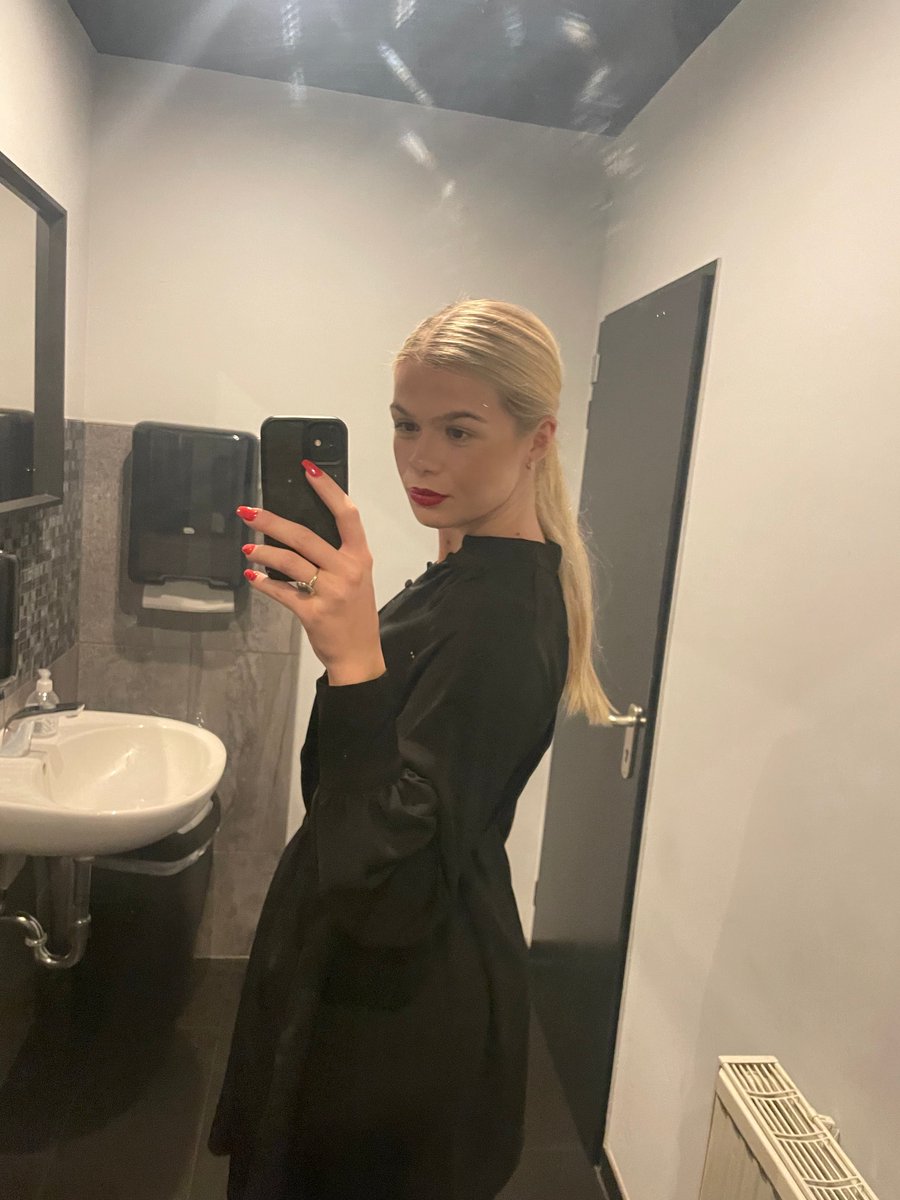 Karoline Gosling tweet media