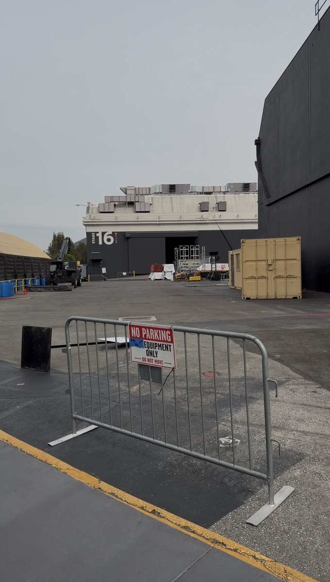 Christian tweet media