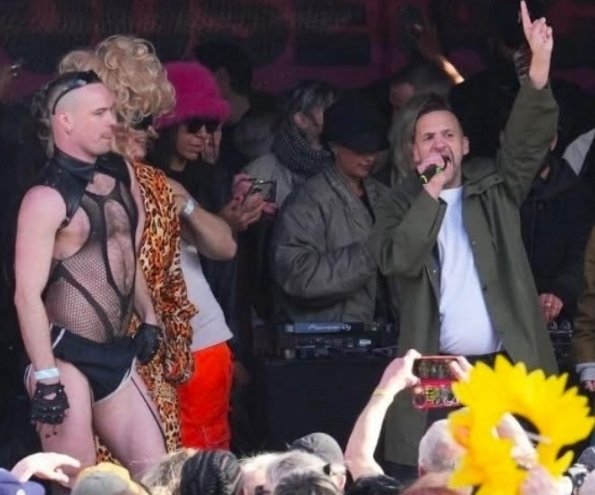 East Renfrewshire Asks tweet media