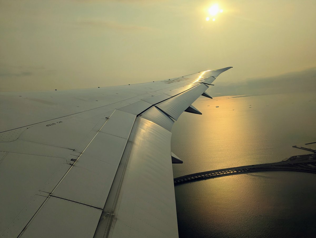 karasuma455's tweet photo. 昨晩深圳から羽田に飛び帰国しました✈️

3日間ポストにお付き合いいただきまして、ありがとうございました。
移動ばかりの旅だったので、私の行程を真似する方はいないと思いますが、皆様の旅の参考になったら幸いです😌

お腹いっぱいにつき小サイズにしましたが、深圳航空ラウンジの牛腩麵が美味し☺️ https://t.co/59EBAsnXRj