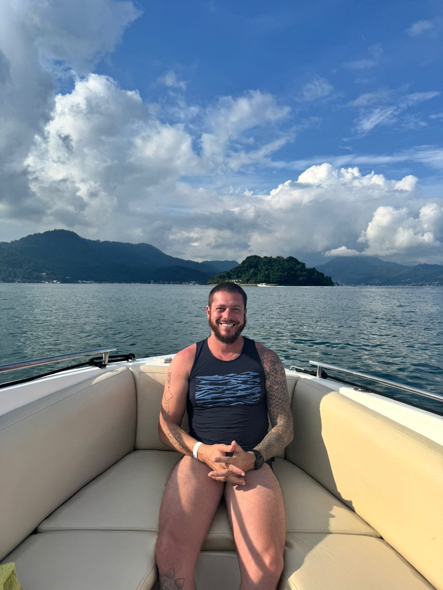 Valiserra tweet media