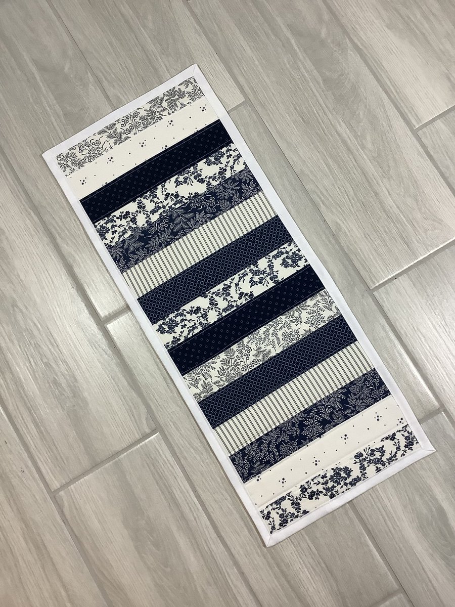 RiofrioJan's tweet image. Latest table runners listed in my Etsy shop #sewingbyjanina #tablerunner #moderndecor #tabletopper