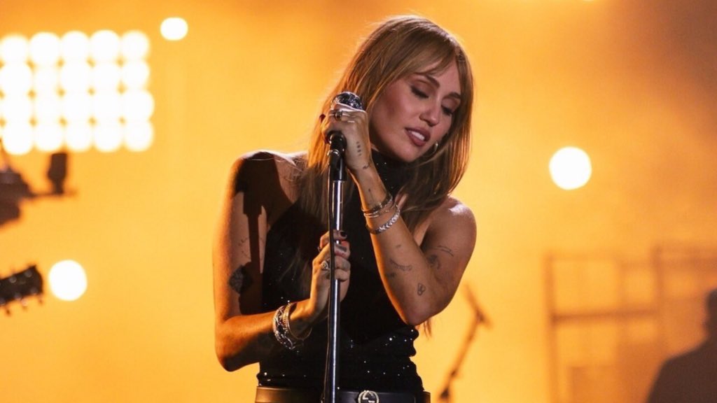 mileymusicfacts's tweet image. “Younger You” was the most added song on Hot AC radio (35) and AC Radio (10) in the United States this week! 📻

(via @USRadioUpdater)