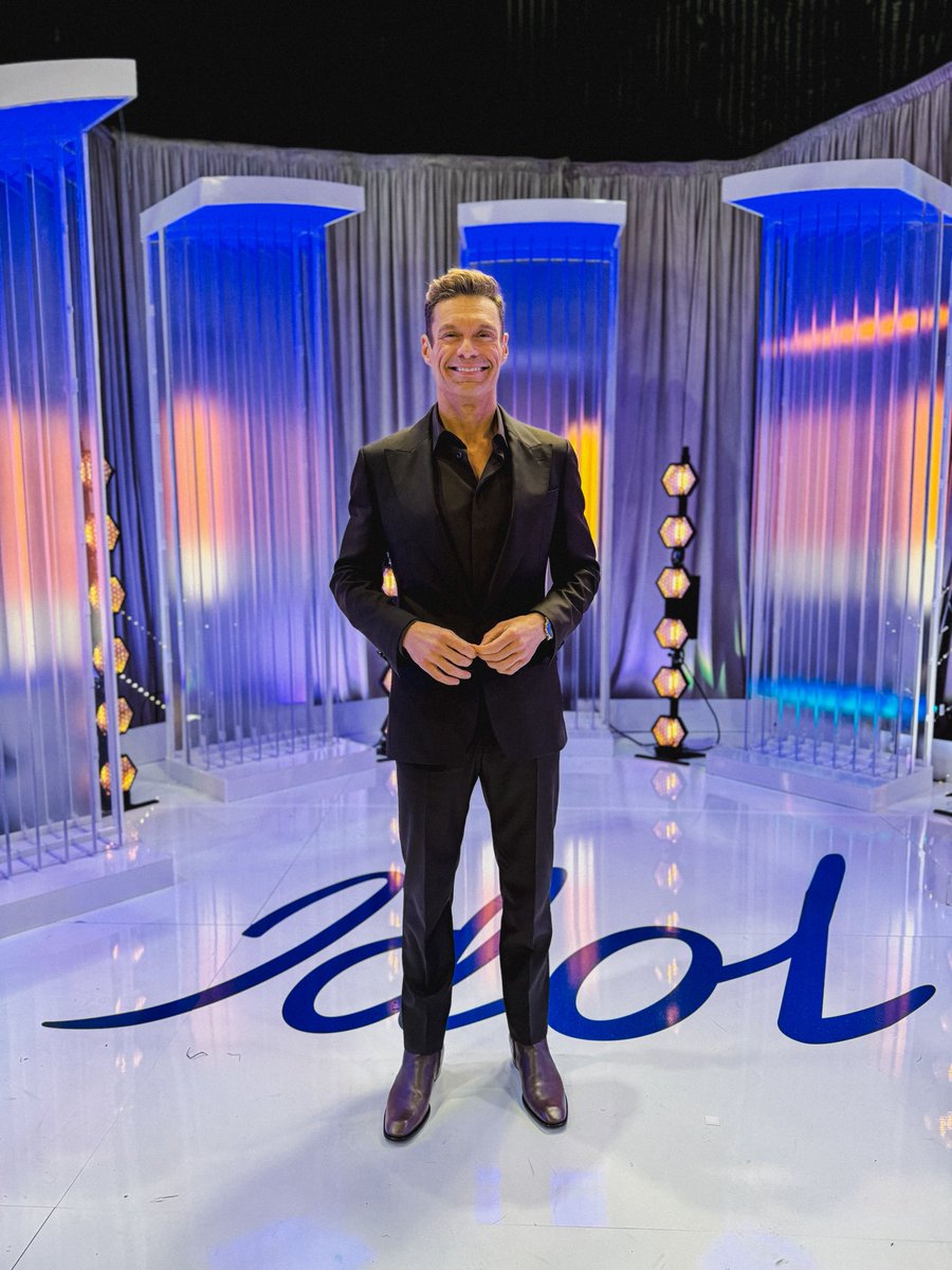 Ryan Seacrest tweet media