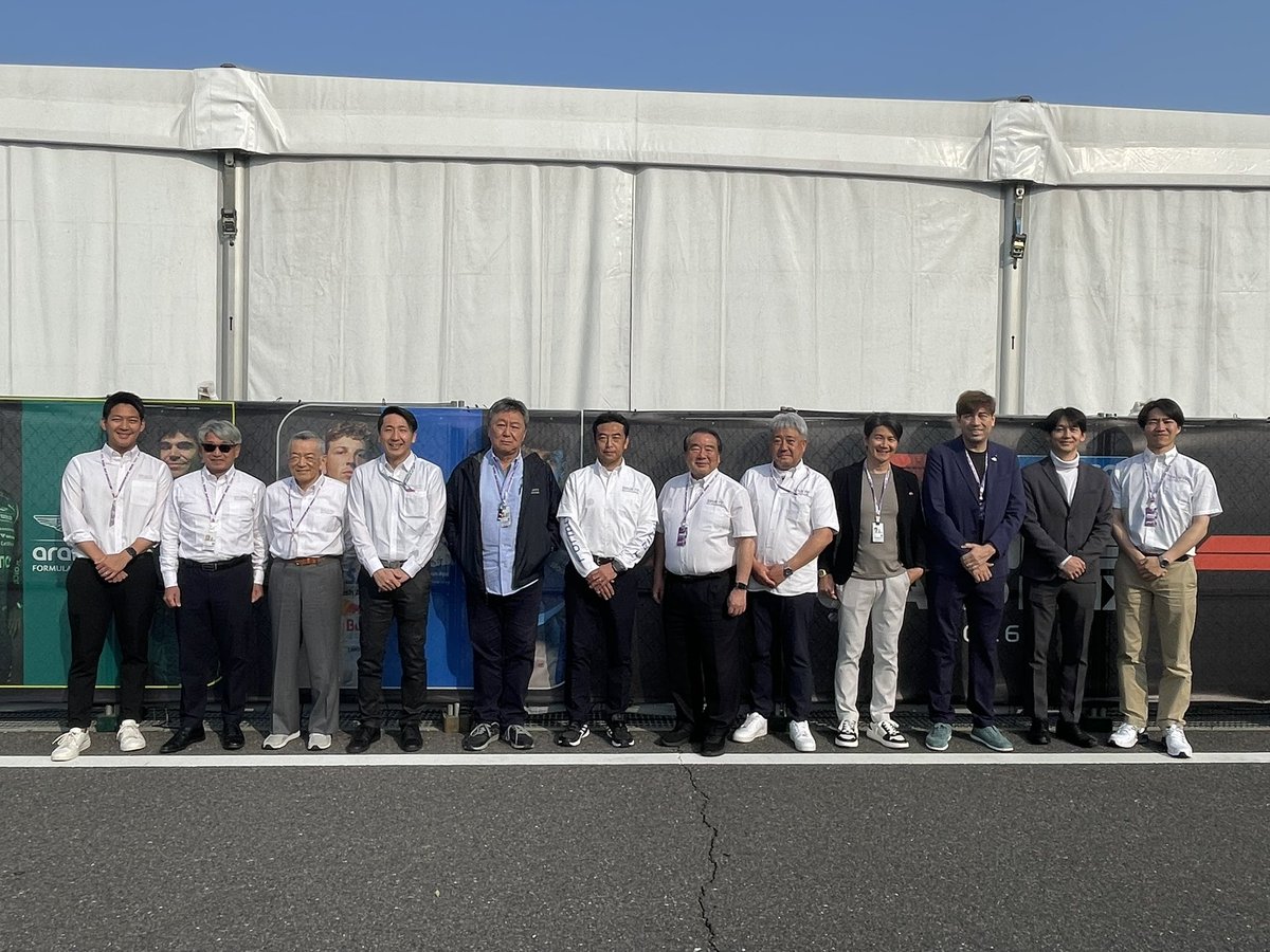 cx_motorsports's tweet photo. 2026 FORMULA1 第3戦日本🇯🇵

サーキットでの撤収を終え、#f1fujitv 一同お祭りの余韻と共に鈴鹿をあとにしました💨
桜色の横断幕が外されるすぐ側でサクラは満開🌸
これまでにない盛り上がりを見せた週末の振り返りはFOD、CS、地上波で📺📱👀

FOD『F1™︎R.A.W』 
4/1(水)20:30配信開始予定

フジテレビNEXT『F1GPニュース』
4/3(金)20:00〜21:00生放送
(FOD同時配信)

地上波フジテレビ『F1サイドbyサイド』
4/4(土)10:25〜11:00

#f1jp #f1 #FOD #f1fujinext