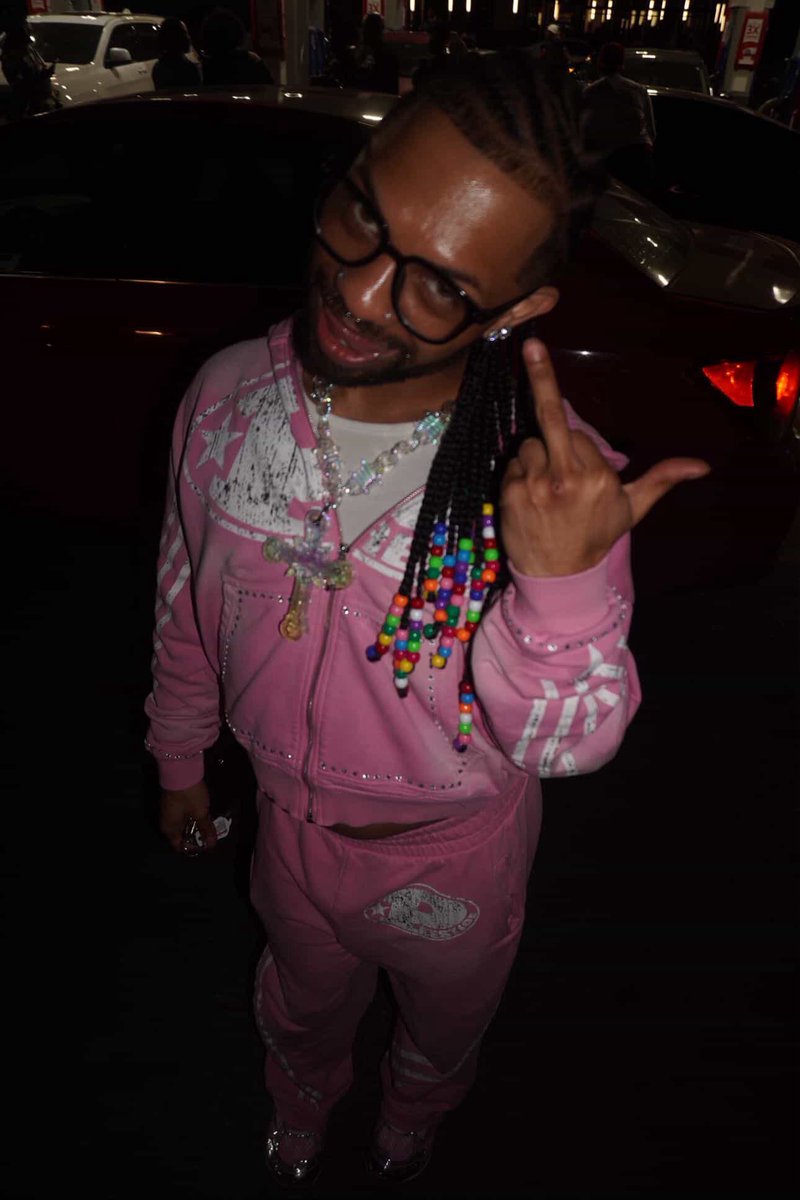 iamcalieb._ tweet media